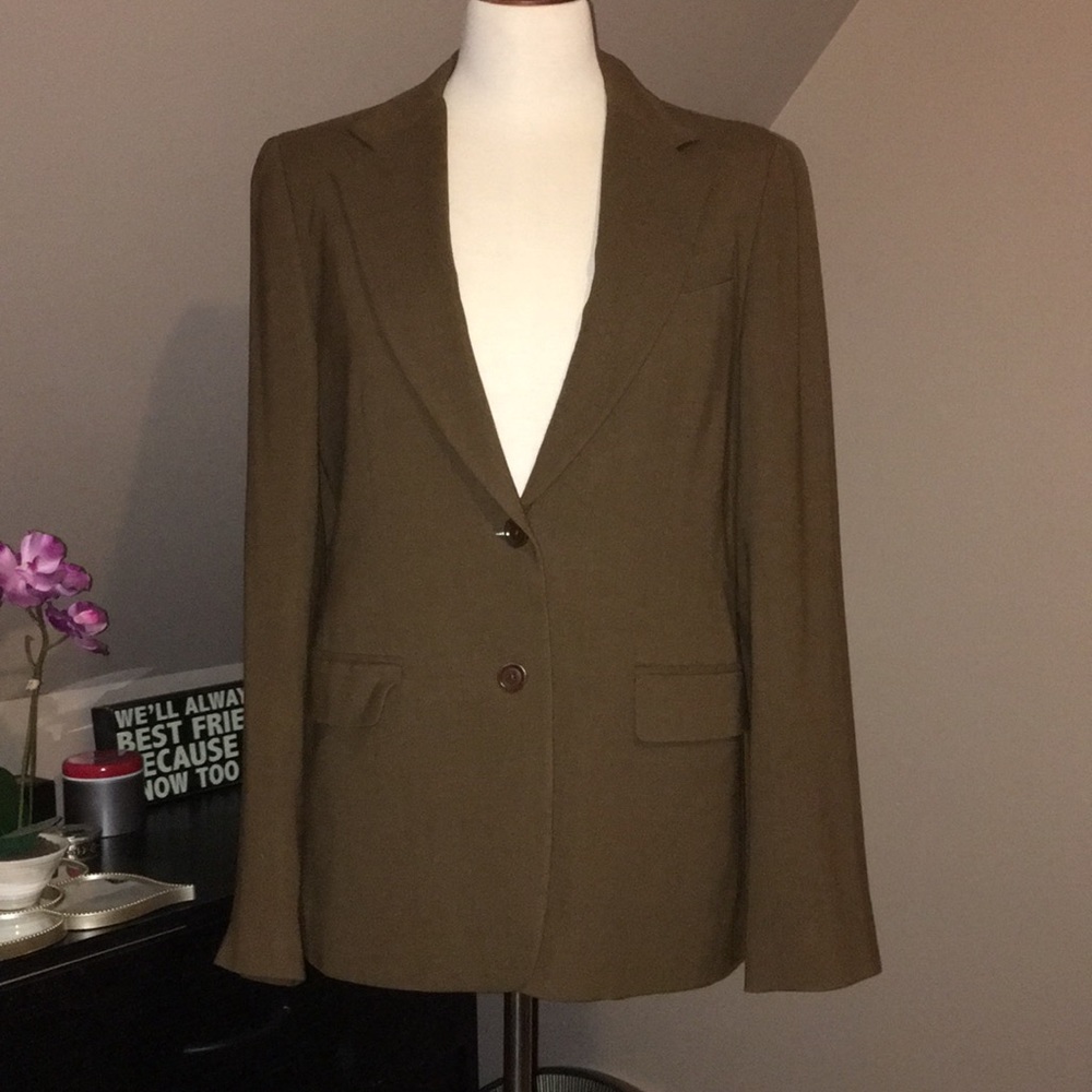 Beautiful blazer!